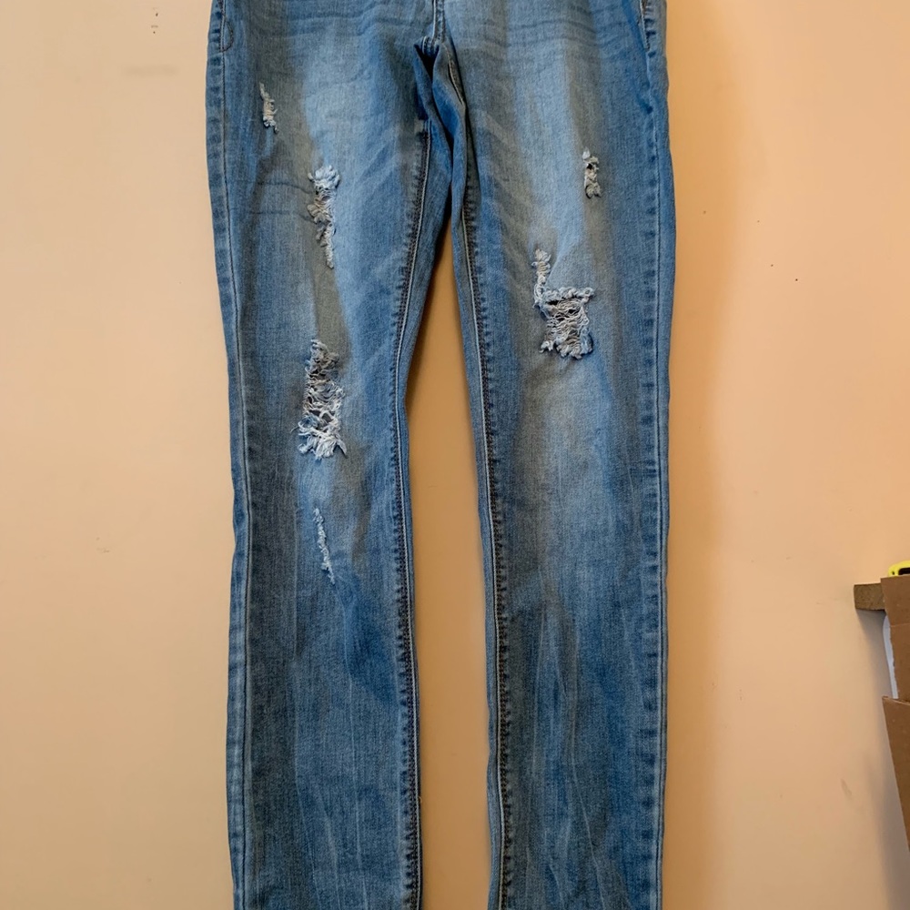 Maurice’s ripped skinny jeans